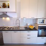 Apartament Mai