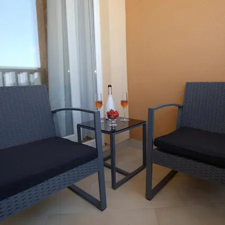 Apartament Mai *