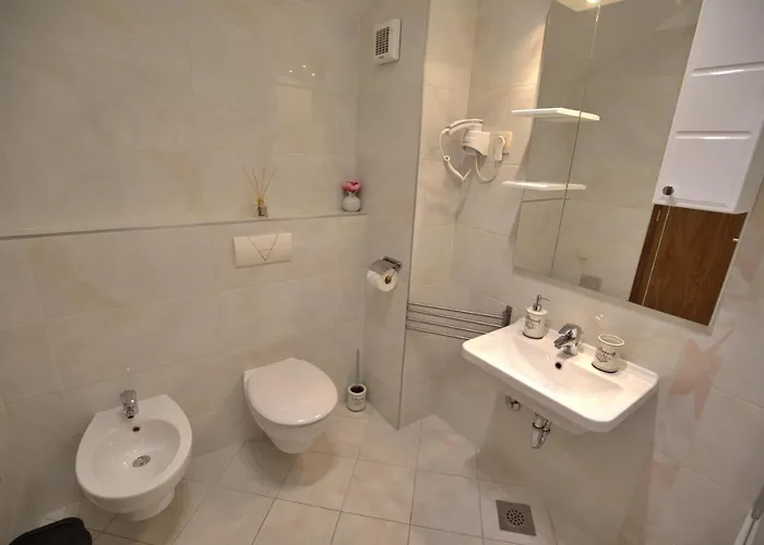 Mai دوبروفينك